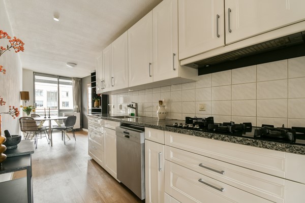 Medium property photo - Kempenlaan 151, 1066 RB Amsterdam